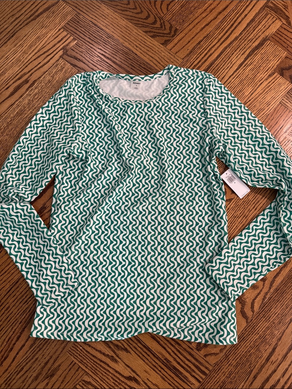 Old Navy Green and White Wave-Print Long Sleeve Rashguard